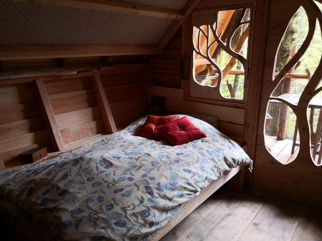 Guyonvelle L'Arbre A Cabane المظهر الخارجي الصورة